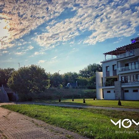 Moment Apartments Solnok Dış mekan fotoğraf