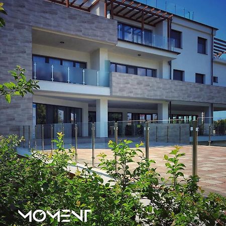 Moment Apartments Solnok Dış mekan fotoğraf