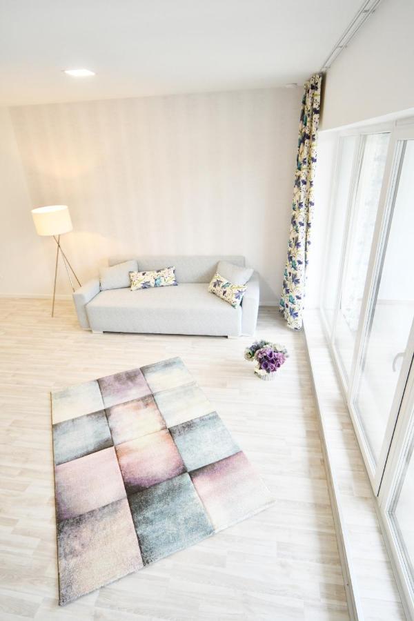 Moment Apartments Solnok Dış mekan fotoğraf