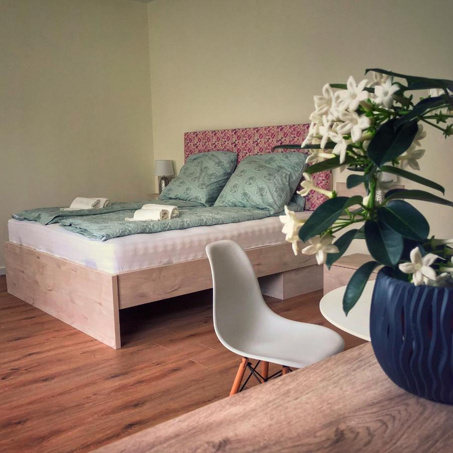 Moment Apartments Solnok Dış mekan fotoğraf