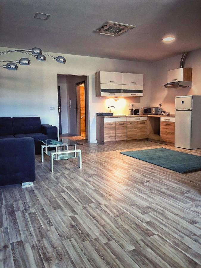 Moment Apartments Solnok Dış mekan fotoğraf