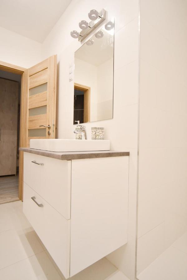 Moment Apartments Solnok Dış mekan fotoğraf